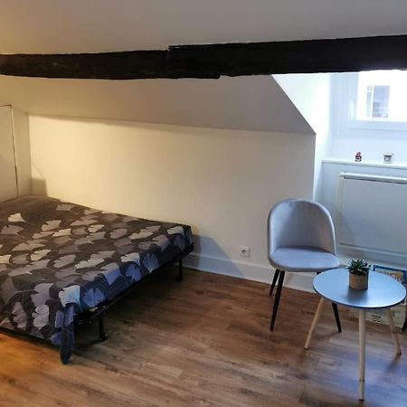 Studio Sous Les Toits Proche Paris Et Versailles Chaville Exterior foto