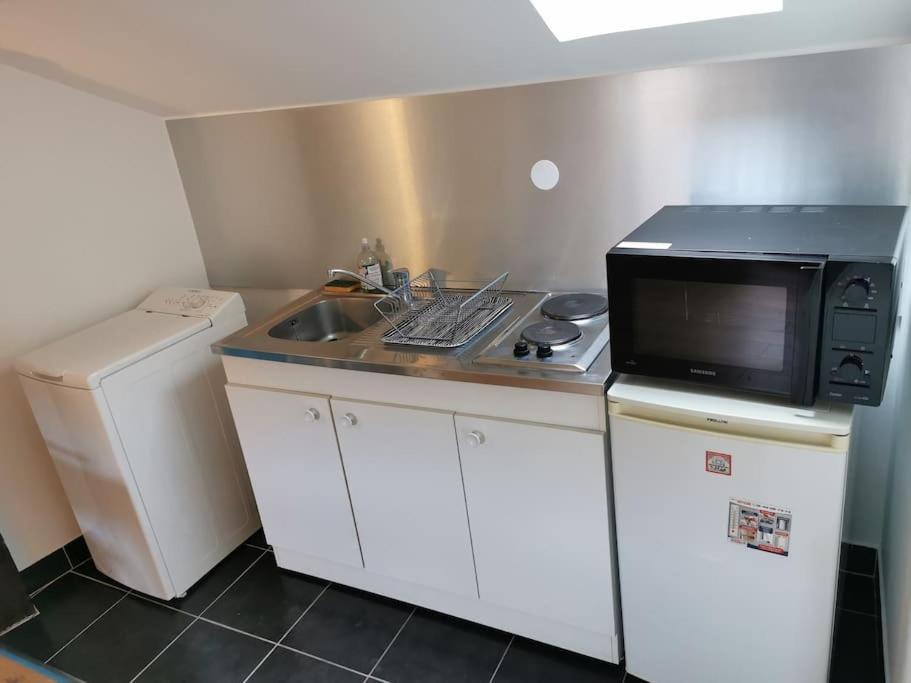 Studio Sous Les Toits Proche Paris Et Versailles Chaville Exterior foto