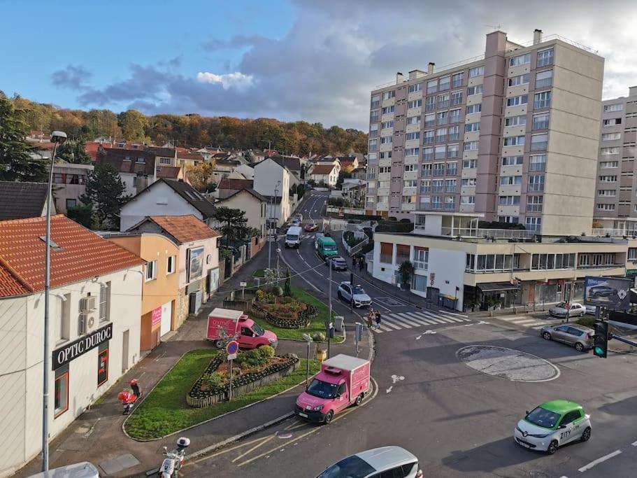 Studio Sous Les Toits Proche Paris Et Versailles Chaville Exterior foto